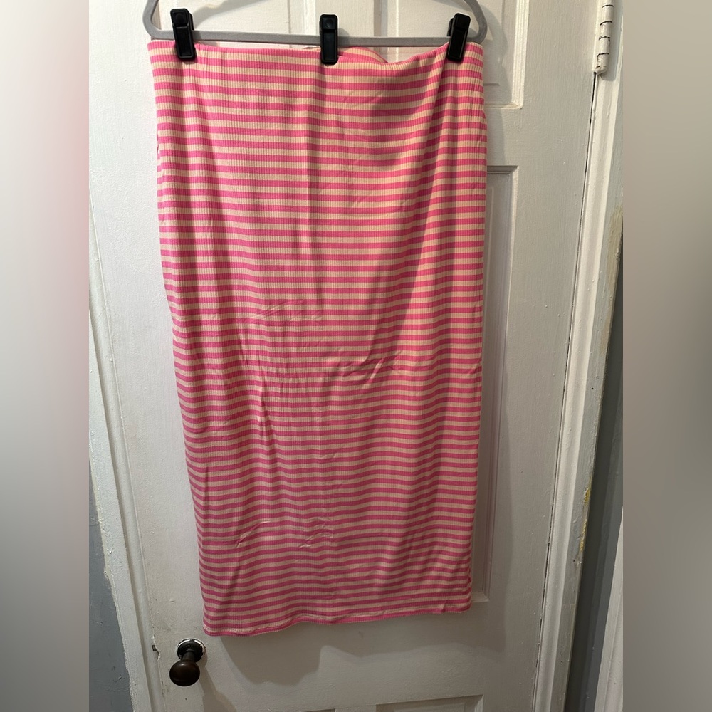 Pink and Nude Ribbed Midi - Picture 2 of 8